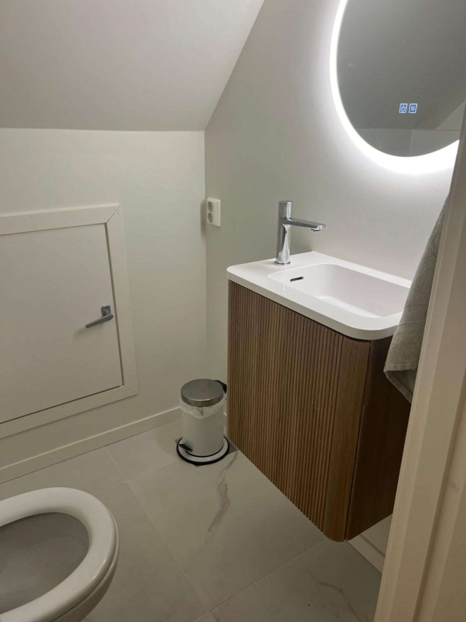 Leilighet I Sorlandshus I Son - Sjoutsikt - Naer Son Spa المظهر الخارجي الصورة